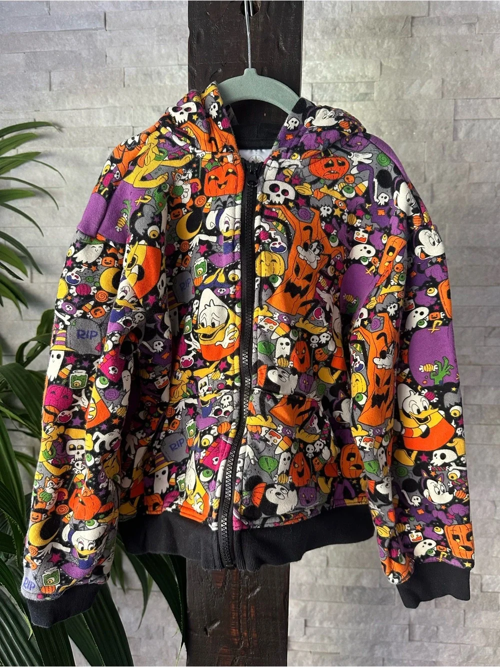Disney Purple and Orange Halloween Spooky character Hoodie Jacket Kids Small